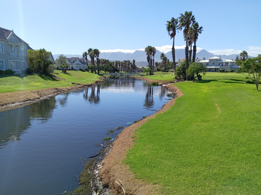 4 Bedroom Property for Sale in Greenways Golf Estate Western Cape